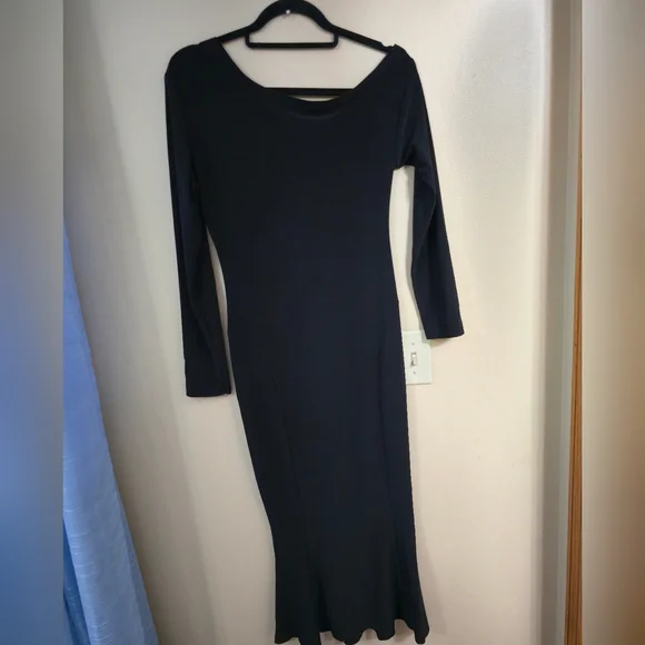 Norma Kamali Black Norma KamaliLong Sleeve Drop Shoulder Fishtail Dress - Picture 6 of 12